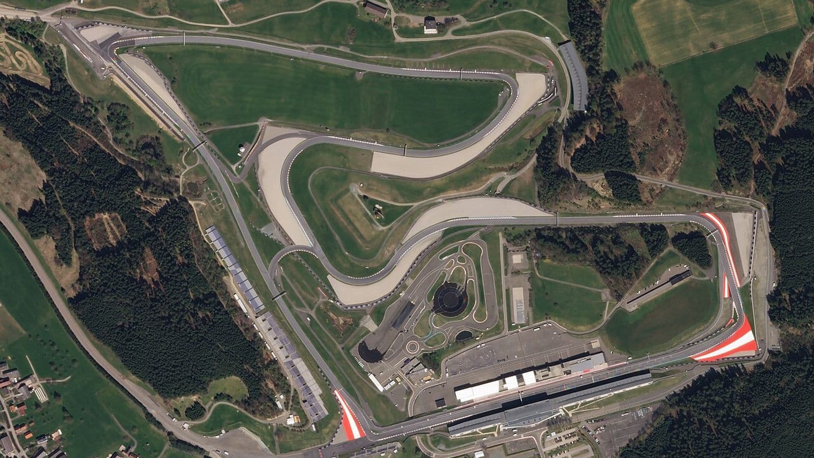 Luchtfoto van de Red Bull Ring